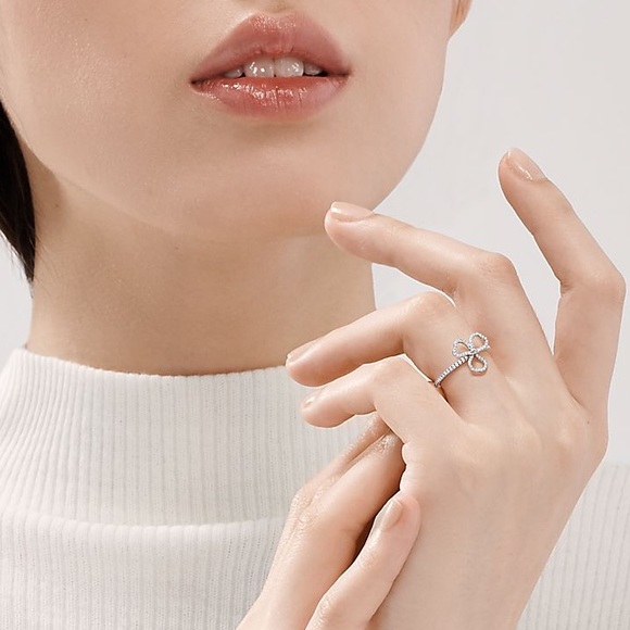 Tiffany & Co Open Paper Flower Platinum Ring Size5 - Picture 5 of 6